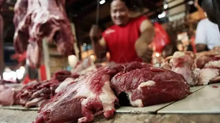 Permintaan Tinggi, Harga Daging Sapi di Pasar Badak Pandeglang Dibandrol Rp140 Ribu per Kg
