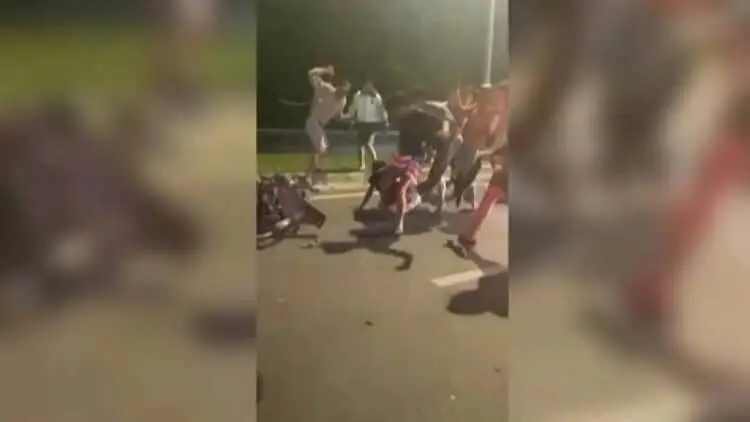 Video Remaja Dikeroyok 10 Orang di Tangsel Viral di Medsos