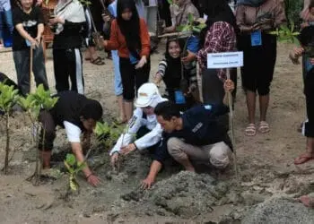 71 Mahasiswa STIE PPI Ikuti LDKM dan Pelestarian Lingkungan Pesisir
