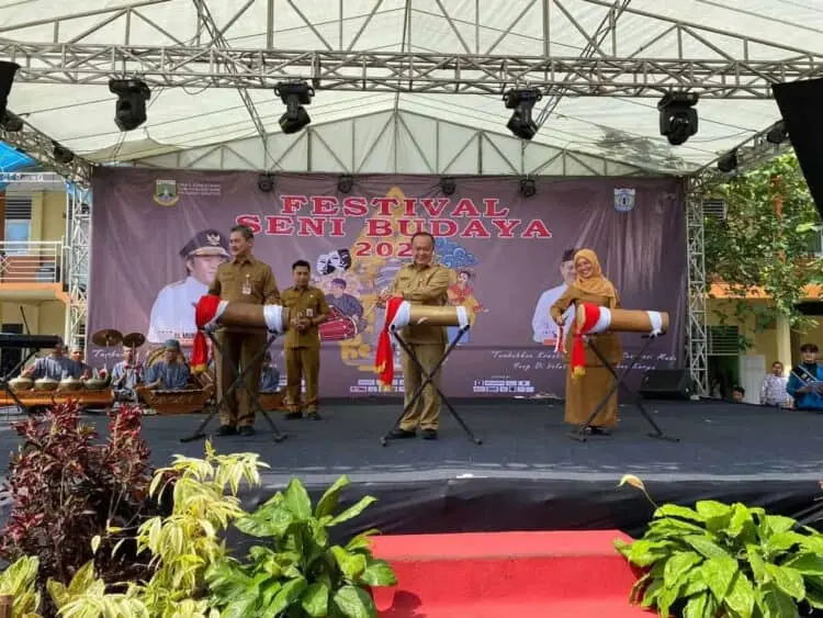 Bentengi Arus Kebudayaan Asing, Pemprov Banten Tanamkan Seni Budaya Lokal Kepada Pelajar