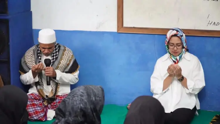 Maju di Pilgub Banten, Ulama dan Tokoh Masyarakat Warunggunung Doakan Airin