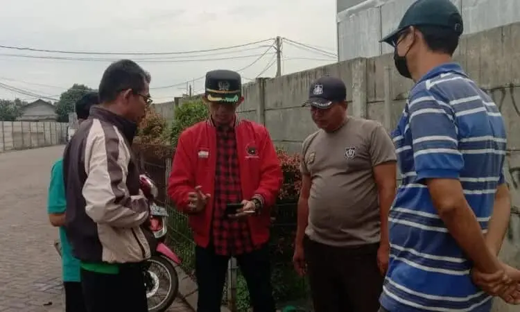 Anggota DPRD Kota Tangerang Tinjau Wilayah Kedaung Wetan yang Tergenang