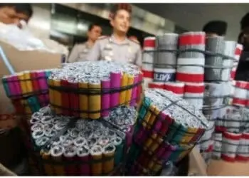 Petasan, salah satu bahan peledak yang dilarang beredar atau dijual bebas, karena membahayakan. (ISTIMEWA)
