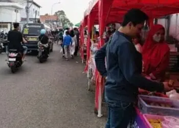 Cari Takjil Buat Berbuka Puasa di Pandeglang, Disini Tempatnya