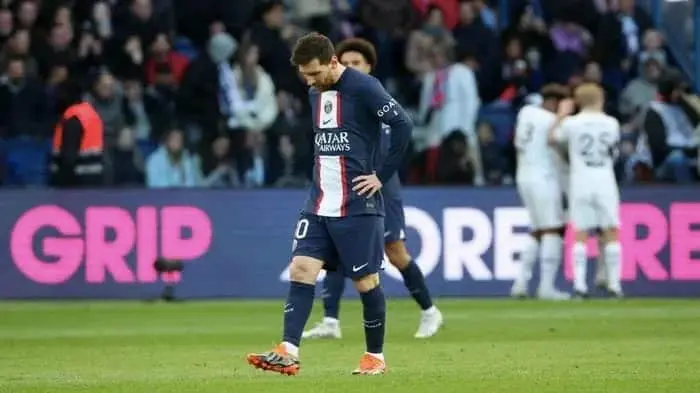 Messi Dicemooh Fans PSG