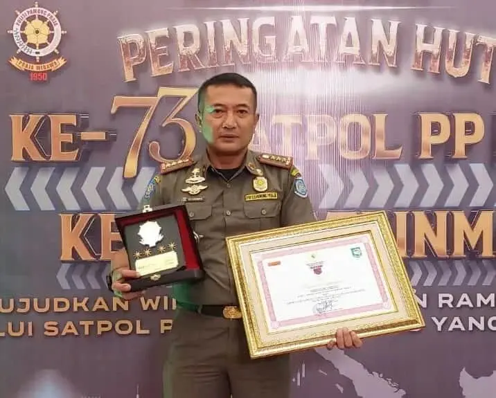 Satpol PP Tangsel Raih Penghargaan Karya Bhakti Dari Kementerian Dalam Negeri