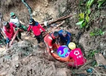 Tertimbun Material Longsor Sedalam 2 Meter, Jasad Ujen Ditemukan Tak Bernyawa