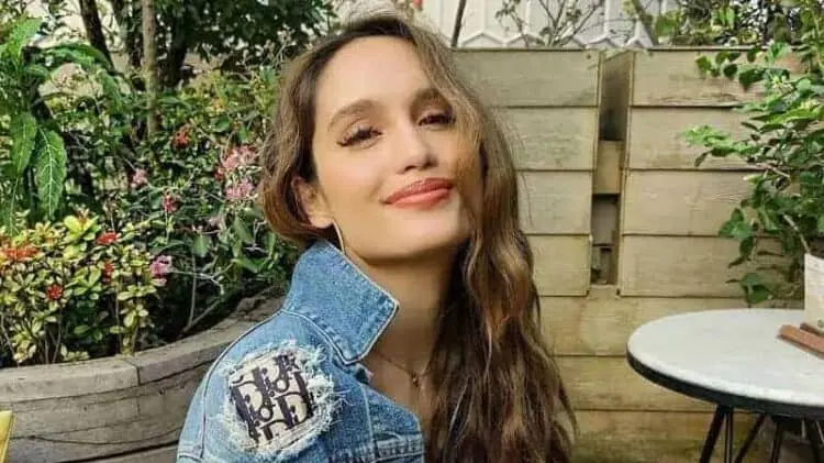 Keberanian Cinta Laura Hadapi Pelaku Pelecehan: Jangan Salahkan Korban