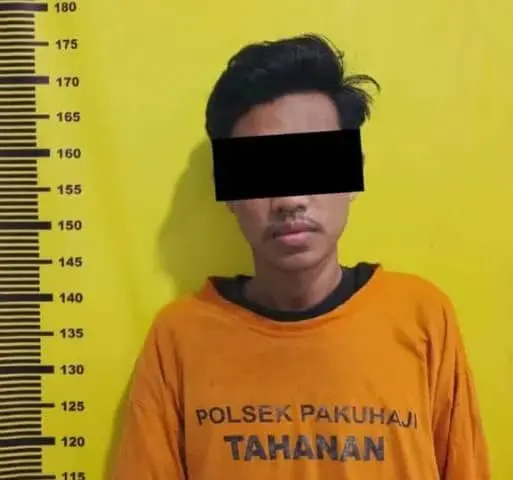 Sok Gagah Konvoi Bawa Celurit, Remaja Ini Langsung Culun di Hadapan Polisi