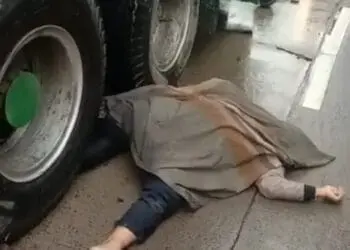 Mengenaskan, Hendak Salip Truk Trailer, Pasutri Ini Tewas Terlindas di Jatiuwung