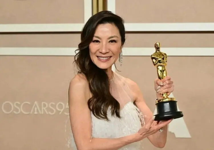 Sukses Michelle Yeoh: Wanita Asia Pertama Pemeran Terbaik Oscar
