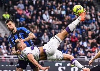 Duel Loyo dan Seret Gol