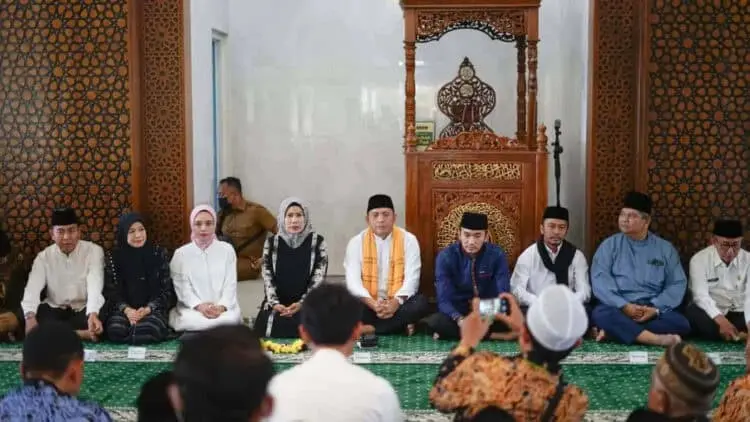 Safari Ramadhan, Bupati Tatu Salurkan Bantuan Keagamaan