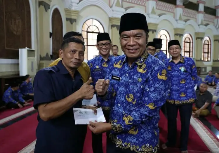 2.650 Pekerja di Lingkup Pemprov Banten Terima THR
