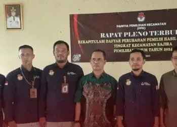MONITORING: KPU Banten melakukan monitoring pelaksanaan Rapat Pleno Rekapitulasi Daftar Pemilih Hasil Pemutakhiran Tingkat Kecamatan Pemilu 2024 di 8 kabupaten/ kota. (ISTIMEWA)