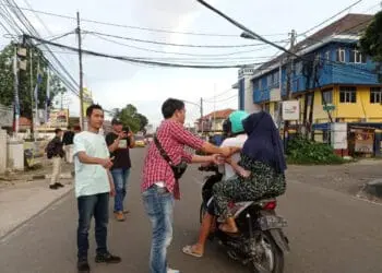 Berharap Berkah, Ratusan Paket Takjil Berbuka Puasa Dibagikan PWI Pandeglang