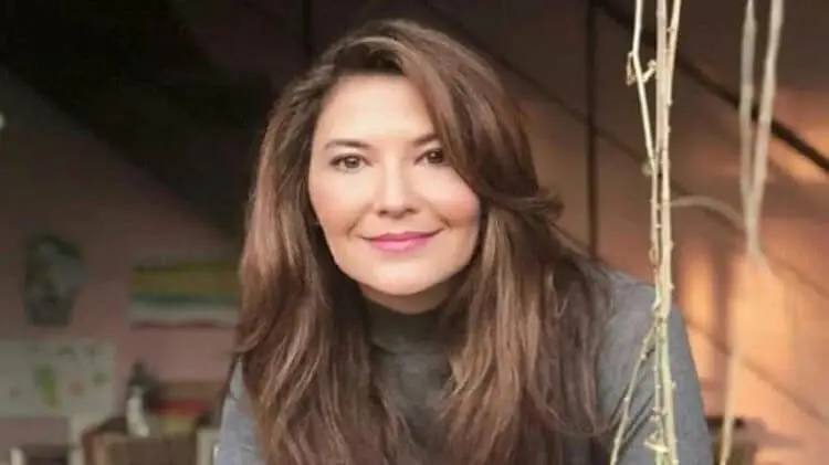 Tamara Bleszynski Istighfar Kakaknya Tagih Utang Berbunga Sampai 21 Tahun