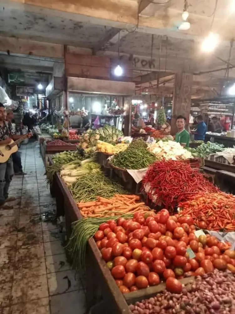 Pedagang dan Pengelola Keluhkan Listrik Pasar Curug