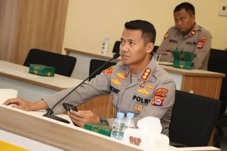 MEMBERIKAN KETERANGAN: Kapolres Kota Tangerang Kombes Pol Sigit Dany Setiyono saat wawancara. (DOK/SATELITNEWS)