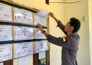 ILUSTRASI: Pengecekan data pemilih Pemilu. (ISTIMEWA)