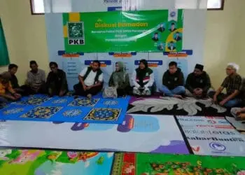 SILATURAHMI - Ketua dan anggota Fraksi PKB DPRD Pandeglang, sedang bersilaturahmi ke Sekretariat Porwan Pandeglang, Rabu (12/4/2023). (ISTIMEWA)
