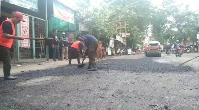 Jelang Mudik 2023, Perbaikan Jalan di Lebak Dikebut