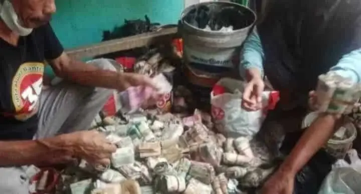 Lansia di Kota Serang Timbun Uang Hingga Ratusan Juta