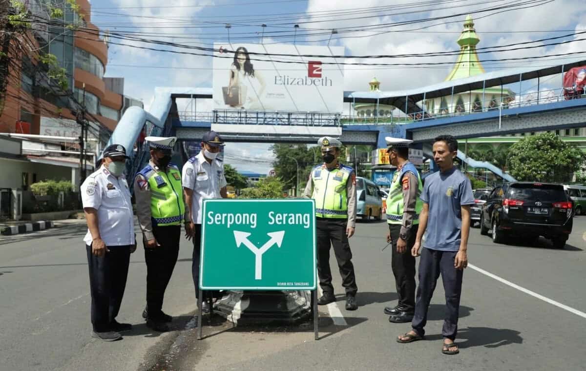 Ruang Gubernur Rambu Rambu Dishub Kota Tangerang Mulai Pasang Rambu-rambu Jelang Periode Mudik