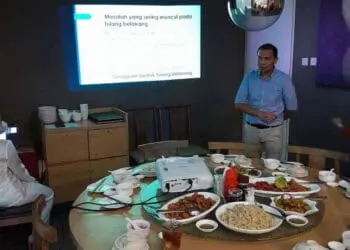 Skoliosis Ancam Tulang Belakang