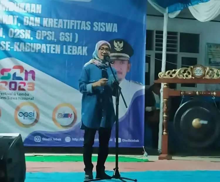 Ajang Unjuk Kreasi, Dindikbud Lebak Gelar FLS2N di SMPN 1 Bayah