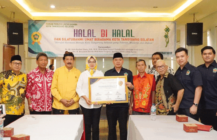Airin Raih Penghargaan Tokoh Peduli Kerukunan Umat Beragama Banten