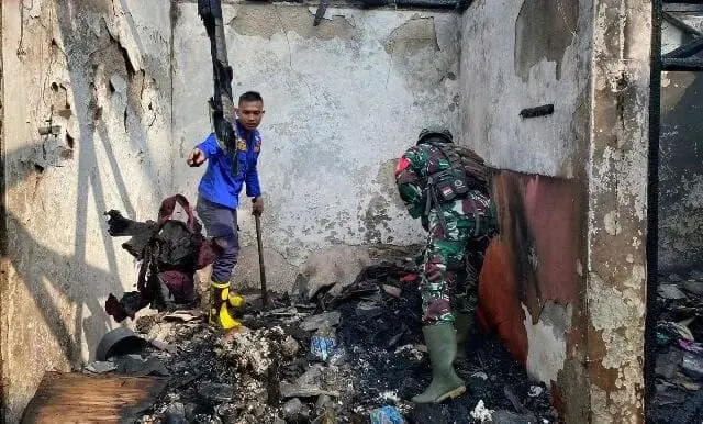 Rumah dan Motor Di Cileles Lebak Ludes Terbakar