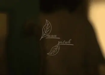 Lirik Lagu Momen-Daun Jatuh