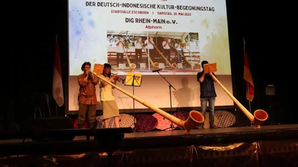 KJRI Frankfurt Gelar Pertemuan Budaya Indonesia-Jerman KJRI Frankfurt Gelar Pertemuan Budaya Indonesia-Jerman