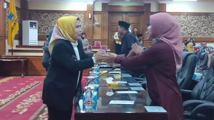 Kades Katulisan Ditahan, Bupati Tatu Mengaku Prihatin