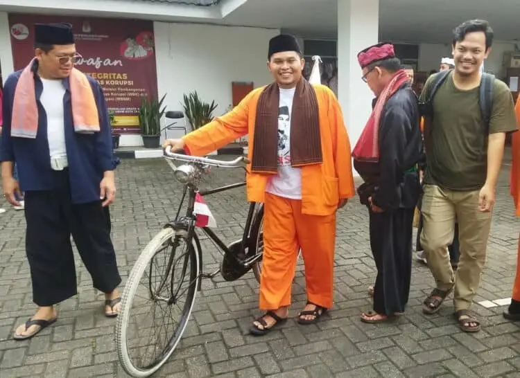 Daftarkan Bacaleg Dikawal Delman hingga Ojol, PKS Klaim Dekat dengan Masyarakat