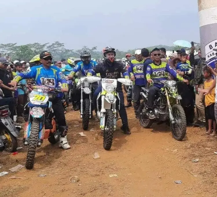 Ribuan Peserta Mapay Jalur Batu Tulis Munjul Pandeglang Kendarai Motor Trail