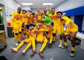 Barcelona Segel Juara LaLiga