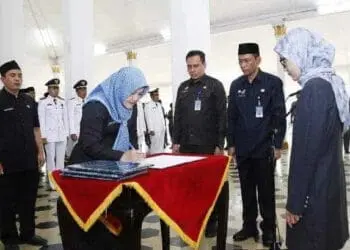 Jelang Tinggalkan Jabatan Bupati,  Iti Rombak Ratusan Pegawai ASN