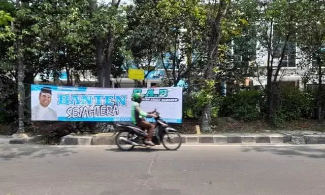 Spanduk Bergambar Arief R Wismansyah “Bernuansa” Pilgub Mulai Bermunculan