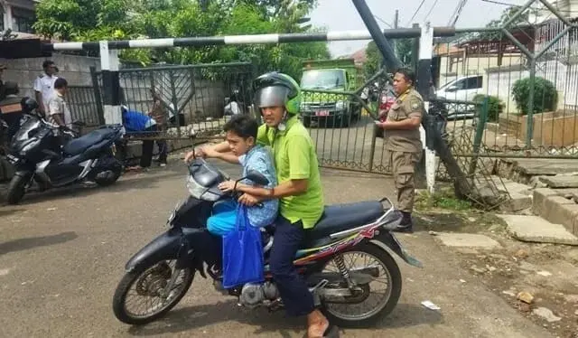 Cegah PKL Membandel, Jalan Durian Barat Pasar Anyar Tangerang Dipasangi Pagar