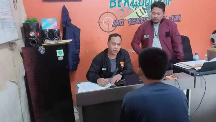 Kejar-kejaran, Pedagang Pasar Cikupa Berhasil Tangkap Maling HP