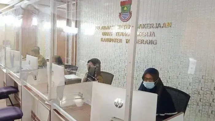 Permintaan Kartu Pencari Kerja di Kabupaten Tangerang Melonjak
