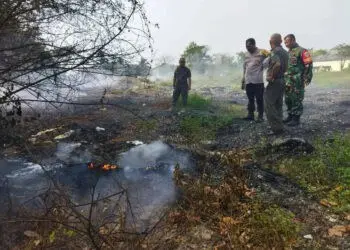 Pembakaran Limbah di Sindang Jaya dan Rajeg Dikeluhkan
