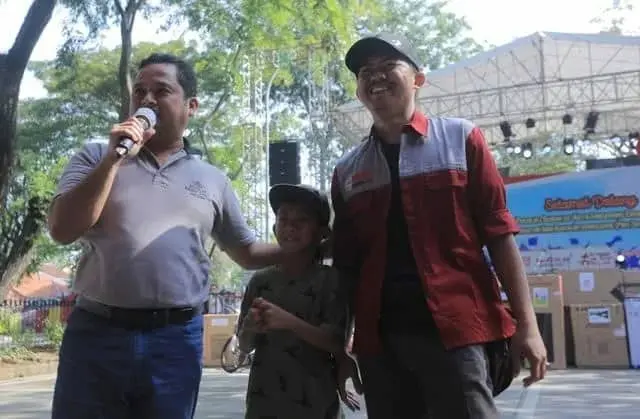 Hari Buruh, Wali Kota Tangerang Bagi-Bagi Umrah