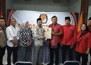 PDI Perjuangan dan NasDem Mendaftar di KPU Lebak