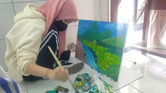 Gadis Tunarungu Asal Lebak Sering Juara Melukis tingkat Kabupaten/ Provinsi