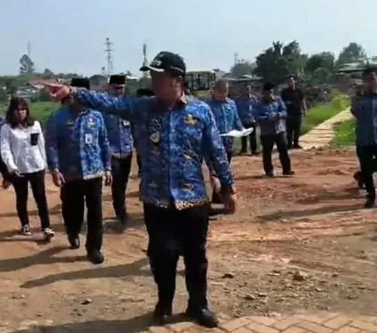 Kerjaan Tak Beres, Wali kota Tangerang Semprot Habis Kontraktor Asrama Haji