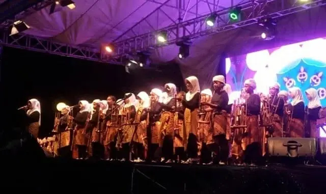 Keren, Siswa-siswi SDN Gebang Raya 1 Kota Tangerang Tampilkan Angklung