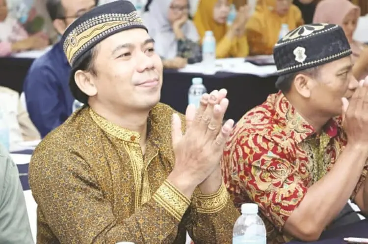Benyamin Ingin Anak di Tangsel Mampu Baca Kitab Kuning